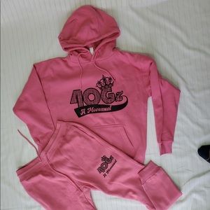 40Gz A Movement Hoodies. A few left in stock. I have 1-Med, 3-Lrg, & 1- XL .